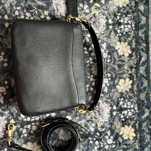 Coach Black Leather Shoulder Bag with Gold Accents - Picture 3 of 8